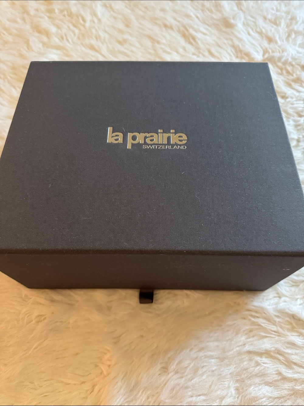 La Prairie Black Box with Gold Logo